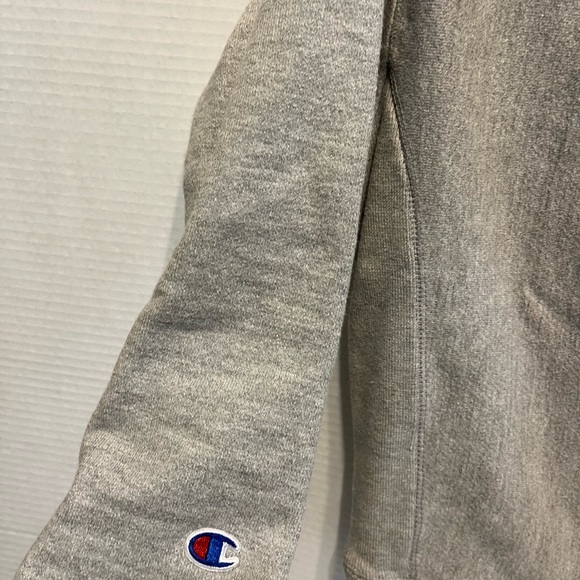 Vintage Champion Reverse Weave Sweatshirt size Medium distressed hoodie - Picture 7 of 10